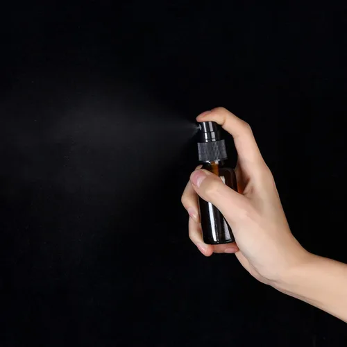 Vista 5 de Botella pulverizadora de vidrio de 2 onzas, botellas de vidrio Boston de niebla fina con pulverizador de niebla fina negra, botellas pequeñas