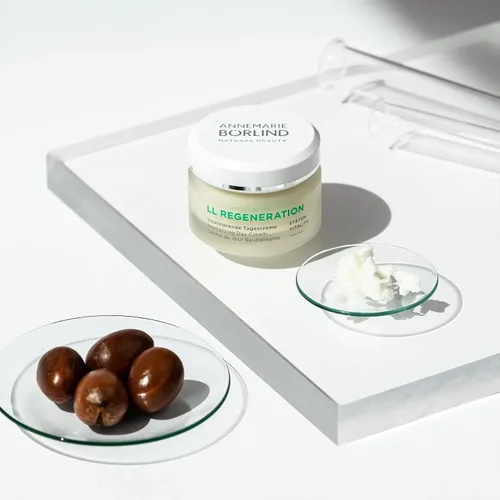Vista 7 de ANNEMARIE BÖRLIND - LL REGENERATION Crema de día revitalizante - Vitamina C E natural y crema facial antienvejecimiento retinoide para una piel