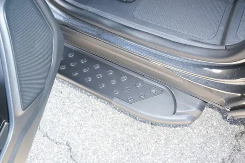 Vista 4 de Romik® Estribos laterales RAL-B SUV para Ford Explorer (2020-presente)