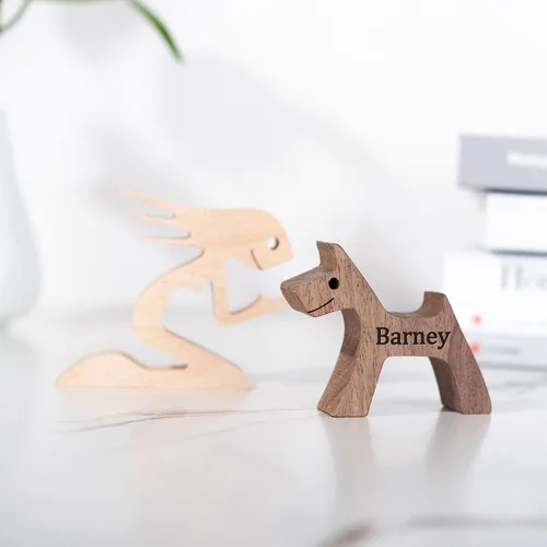 Vista 2 de Estatuas personalizadas de madera con nombre grabado, esculturas de humanos y perros