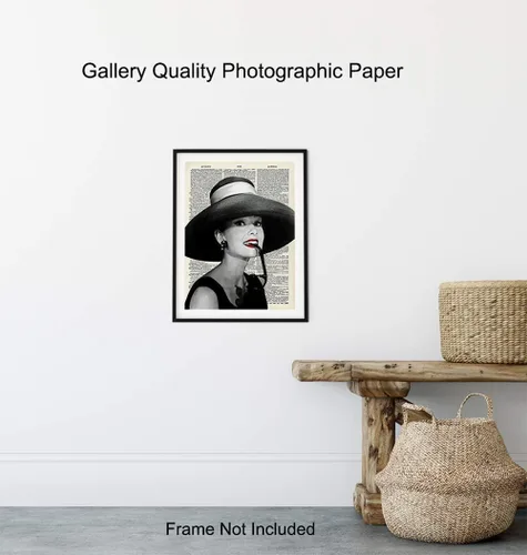 Vista 8 de Audrey Hepburn - Arte de pared de diccionario – Foto glamorosa de 8 x 10 – Regalo único elegante para los fanáticos de las películas vintage