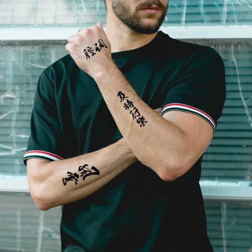 Vista 5 de Tatuajes temporales de personajes chinos, más de 50 diseños, tatuajes de letras negras de Pascua, palabra realista de larga duración, impermeable