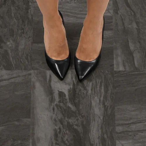 Vista 10 de FloorPops FP3328 - Azulejos para el suelo Raven adhesivos, color negro, 30 cm x 30 cm