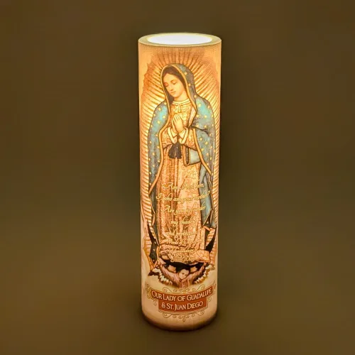 Vista 6 de Nuestra Señora de Guadulpe con Juan Diego, vela de oración devocional sin llama LED