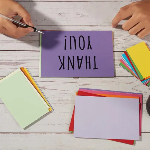 Vista 4 de Paquete de 100 cartulinas de papel grueso colorido en blanco para invitaciones, elaboración de tarjetas de felicitación, postales, fotos, papel