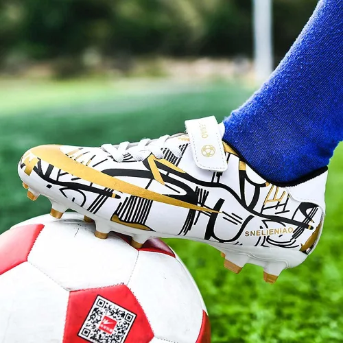 Vista 6 de Niber Zapatos de fútbol para niños pequeños y grandes, ligeros y duraderos, zapatos de fútbol antideslizantes para fútbol al aire libre, tacos firmes