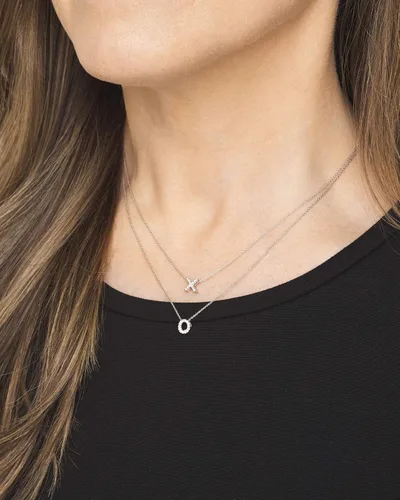 Vista 4 de Roberto Coin Tiny Treasures Love Letter collar de oro blanco diamante 18k collar dije de carta