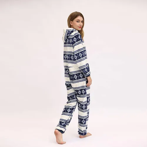 Vista 4 de Pijama de Navidad para mujer, ultra cómodo, para descansar, peludo 654321, mameluco con capucha, ropa de dormir para el hogar