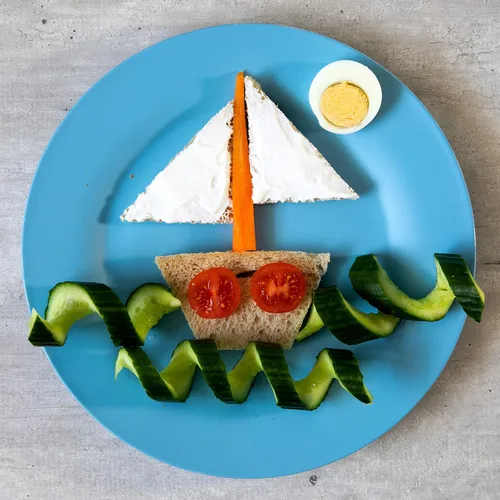 Vista 6 de Peleg Design Rizador de verduras de gato rizado, espiralizador de mano para pepinos y calabacines, cortador de verduras, cortador en espiral