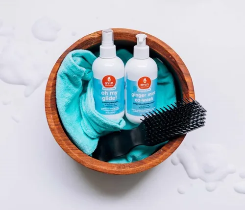 Vista 3 de Oyin Handmade Ginger Mint Co-Wash con crema limpiadora vigorizante con extractos de té verde y jengibre 8 onzas