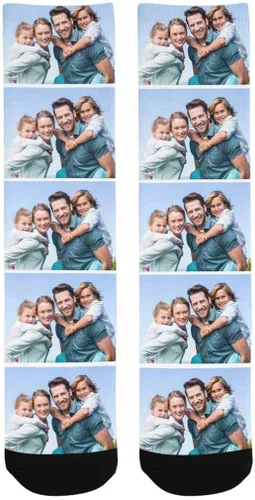 Vista 4 de Calcetines personalizados con foto familiar para hombres y mujeres, carga tu imagen familiar única y memorable
