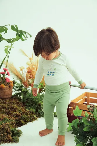 Vista 2 de moimoln Pijama de algodón suave para bebés y niñas, con carácter modal de manga larga, ajuste ceñido, 19.7 ft-5T