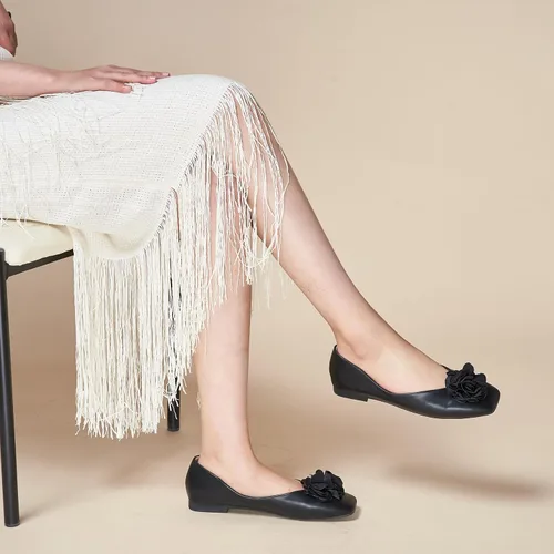 Vista 6 de C.Paravano Zapatos planos de ballet para mujer con punta cuadrada y diseño Negro