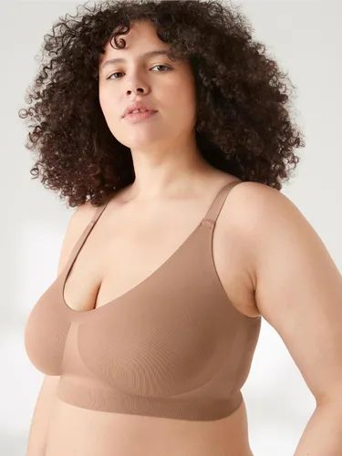 Vista 3 de True & Co Women's Soft Form V Neck Adjustable Strap Bra