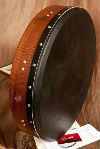 Vista 3 de Tunable Sheesham Bodhrán - Barra transversal 18"x3.5", piel de cabra negra