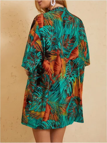Vista 2 de MakeMeChic conjunto de 2 piezas para mujer estilo boho, blusa kimono tropical con frente abierto y pantalones cortos