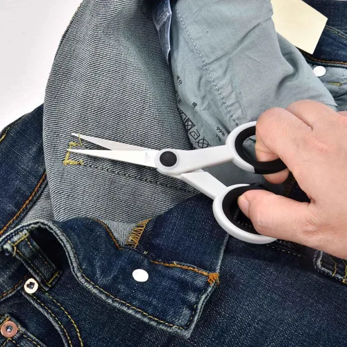 Vista 7 de SCAIKTIG Tijeras de detalle de 5 pulgadas con punta inclinada, pequeñas tijeras de bordado multiusos para coser, tela, corte de papel, blanco