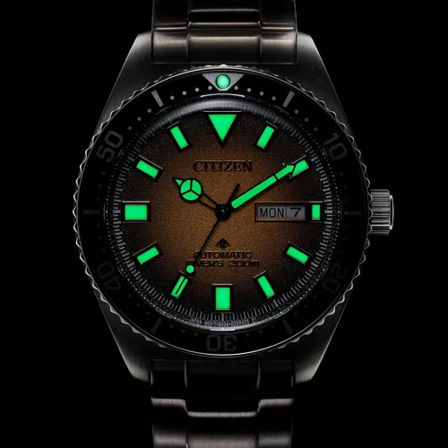 Vista 4 de Citizen Men's Promaster Dive Automatic 3-Hand Stainless Steel Watch, Day Date, Luminous, 41mm