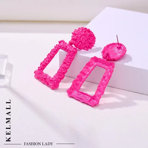 Vista 5 de Aretes geométricos con rectángulo colgante de oro, aretes modernos llamativos para mujer, colección KELMAL