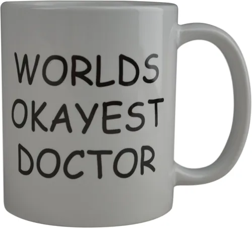 Vista 2 de Rogue River Tactical Divertida taza de café Wolds Okayest Doctor Novedosa Taza Gran idea de regalo para la oficina Gag White Elephant Humor Dr