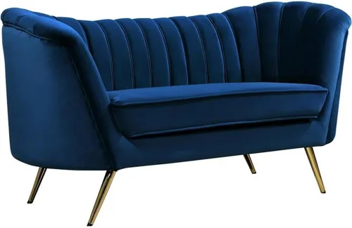 Vista 7 de Meridian Furniture Margo Collection Modern Sofá biplaza tapizado de terciopelo contemporáneo con acolchado de canal profundo y patas de acero