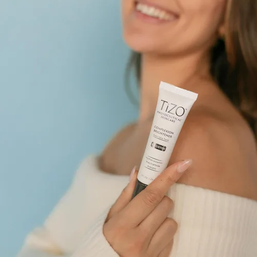 Vista 6 de TIZO Photoceuticals Aclarador de tez, 1 fl oz