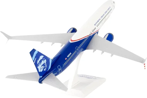 Vista 4 de Daron SkyMarks Alaska 737-900 Veteranos Avión 1/130 (SKR917)