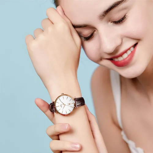 Vista 4 de Reloj clásico de cuarzo para mujer, elegante y resistente, con correa de piel de vacuno, perfecto para cualquier ocasión