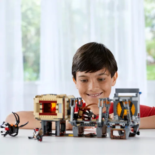 Vista 4 de LEGO Star Wars Escape de Rathtar, kit de construcción 75180