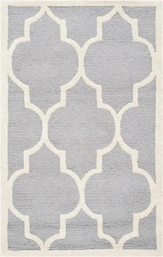 Vista 110 de Tapete Safavieh de la colección Cambridge, modelo CAM134X, hecho a mano, de lana de primera calidad, formas geométricas marroquíes, color gris
