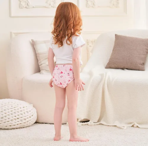 Vista 5 de CHUNG Calzoncillos de algodón para niñas pequeñas, paquete de 56, ropa interior estampada de 2T-10 años