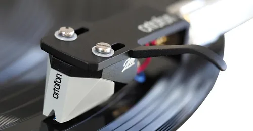 Vista 4 de Ortofon 2M 78 Pastilla premontada montada en SH-4 Black Headshell