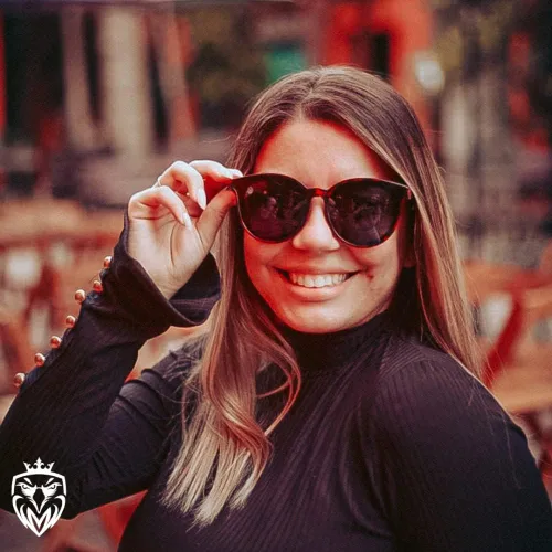 Vista 3 de Gafas de sol grandes Turtle Acetate con brazos de bambú marrón oscuro, con lentes polarizadas, Margot Turtle MafiawooD, Marrón y tortuga
