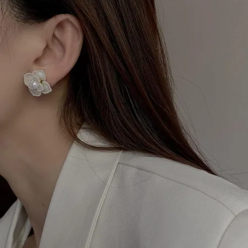 Vista 3 de H&Z - Aretes de aguja de plata 926 con diseño de flor de perla, estilo vintage, estilo barroco, boda, regalo de cumpleaños para mujer