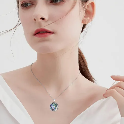 Vista 2 de SVODEA Collar con nudo de la Trinidad celta para mujer plata de ley 925 con dije de alas de ángel de concha de abulón protección espiritual regalos