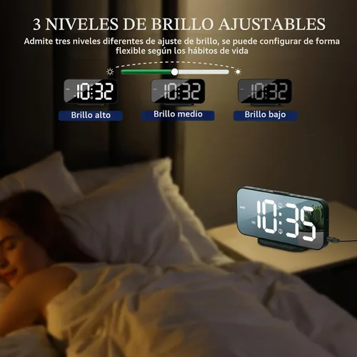 Vista 4 de Reloj despertador digital para dormitorio, superficie de espejo LED de 6.7 pulgadas con 2 puertos de carga USB, brillo ajustable, alarma doble Negro