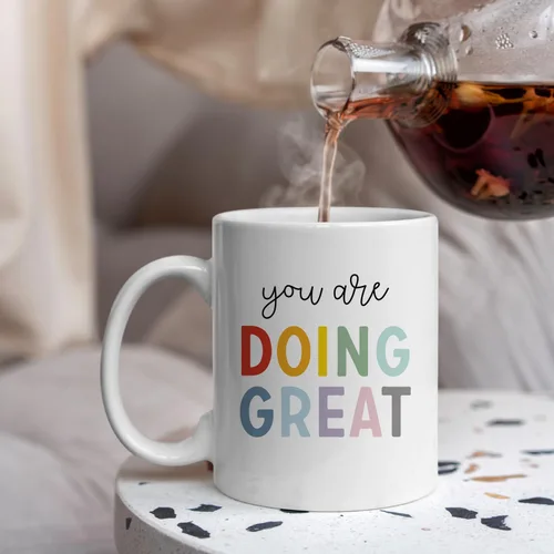 Vista 4 de IWXYI Taza de café con texto en inglés "You Are Doing Great con texto en inglés "You Are Doing Great", taza de café de 11 onzas, regalo inspirador