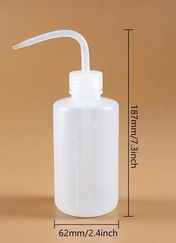 Vista 2 de 2 botellas de lavado graduadas de plástico translúcido blanco de 8.5 fl oz/8.8 oz con boquilla de punta curvada, recipientes de aceite y agua