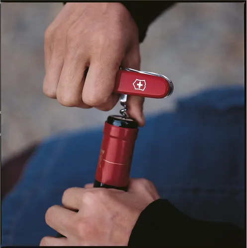 Vista 5 de Victorinox Navaja de bolsillo Swiss Army Huntsman, color rojo