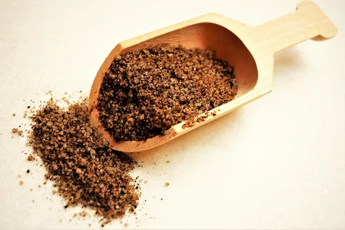 Vista 3 de Merchant Spice Co. (Celery Fleur de Sel, 1 onza) Sal marina con especias de apio de la colección Sales condimentadas del mundo