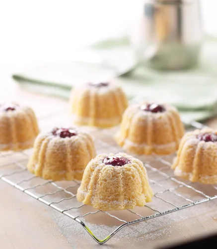Vista 5 de Nordic Ware Brownie Bundt - Sartén para 3.75 tazas, grafito
