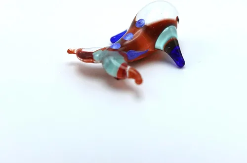 Vista 4 de Pequeñas figuras de ballena de vidrio soplado a mano, animales coleccionables, regalo para decoración del hogar (azul marrón)