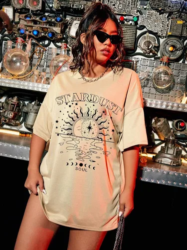 Vista 4 de SOLY HUX Camiseta de manga media con estampado gráfico de letra luna, talla grande para mujer