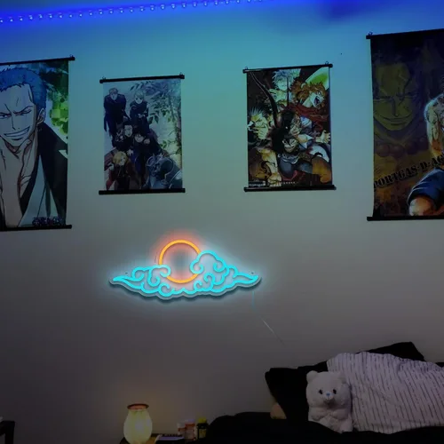Vista 4 de Letrero de neón de anime, letreros de neón LED de nube para decoración de pared, letrero de neón para juegos para adolescentes y niños, decoración