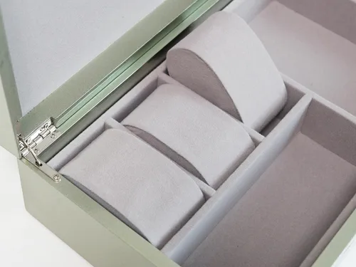 Vista 9 de MADDesign Mother of Pearl Caja de reloj, organizador de joyas, almacenamiento diario, diseño tribal de dragón (plata metálica)