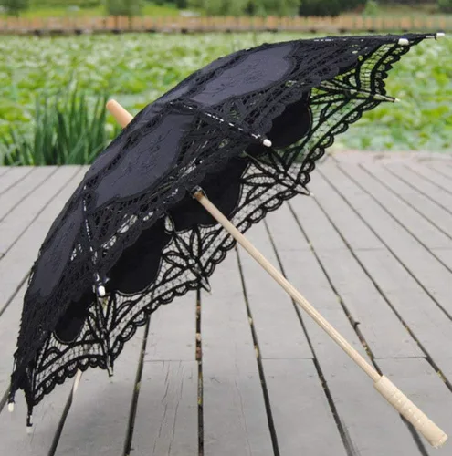 Vista 2 de Sombrilla de encaje para boda para novia de algodón a la moda con mango de madera color negro