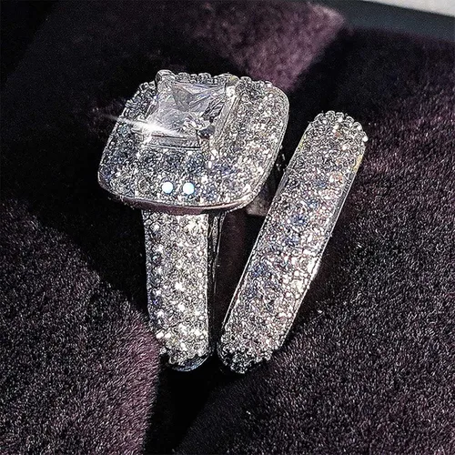 Vista 4 de Juego de 2 piezas de diamantes cuadrados de princesa para parejas, anillos de moda, joyería de compromiso de boda para mujer