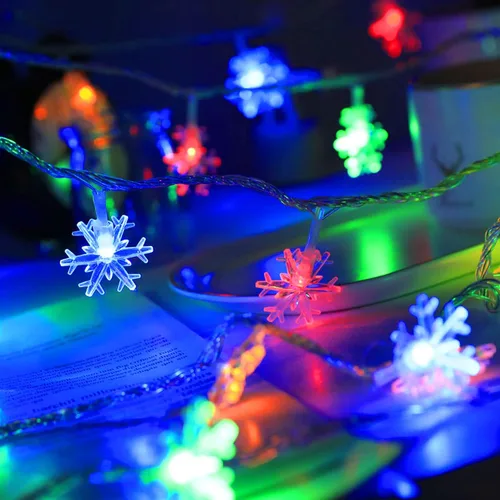 Vista 5 de Dazzle Bright Guirnalda de luces de copos de nieve de Navidad, 100 luces LED de 49 pies, impermeables, enchufables, con 8 modos para interiores