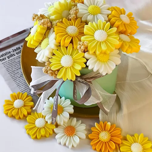 Vista 5 de Juego de 4 moldes de silicona de flores, moldes de clavel de margaritas florales 3D para hacer velas, jabón, resina epoxi, fabricación