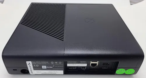 Vista 2 de Microsoft Xbox 360 E 4GB Console Renewed